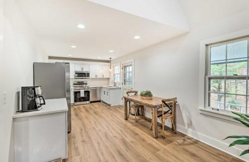 Estill Springs Casa | Cozy Cottage with Fireplace and Private Yard