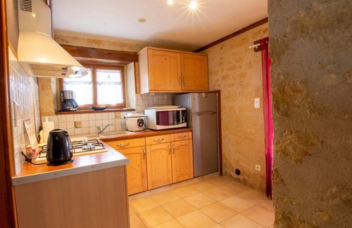 Granges-dAns Cabaña | Encantadora casa renovada en Perigord con SPA, cerca del Château de Hautefort.