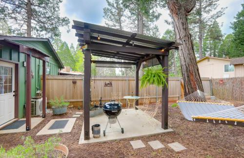Placerville Apartamento | Cozy Cottage with Park Pass, 1 Mi to Jenkinson Lake!