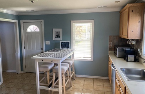 Manassas Casa | Cozy Cottage with Spacious Backyard!