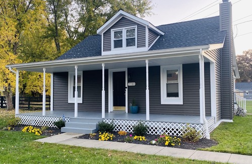 Manassas Casa | Cozy Cottage with Spacious Backyard!