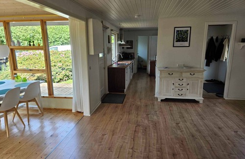 Follenslev Casa | Cozy cottage with wilderness bath