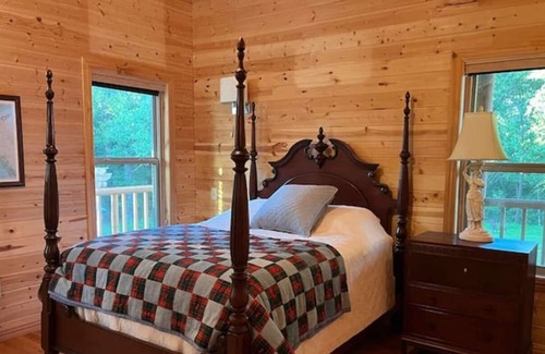Pineville Cabina | Cozy country cabin near Northwest Arkansas