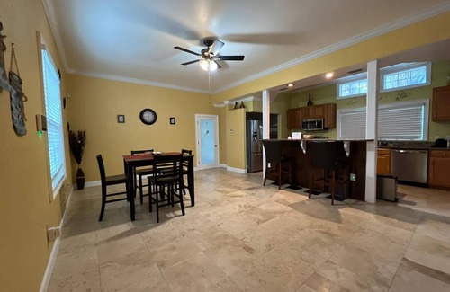 Pinellas Point Casa | Cozy country feel in the city
