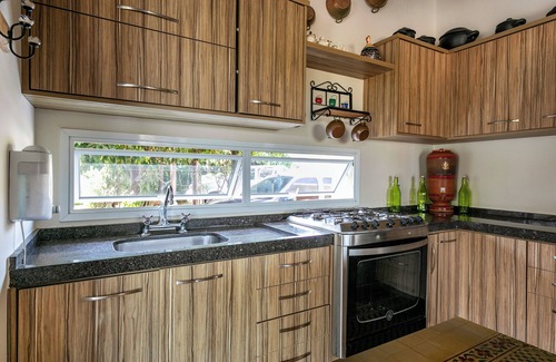 Campinas Cabaña | Cozy Country House 25 Guests Gated Community Beach Tennis