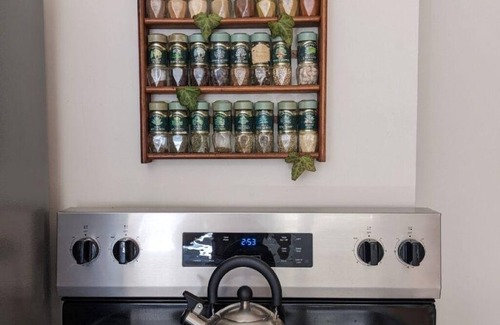 Lynn Garden Casa | Cozy Country Home tucked away in the scenic Appalachian Mountains