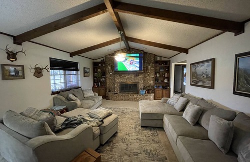 Perry Casa | Cozy Country Living