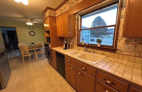Forks Casa | Cozy countryside getaway in downtown Forks, Washington.