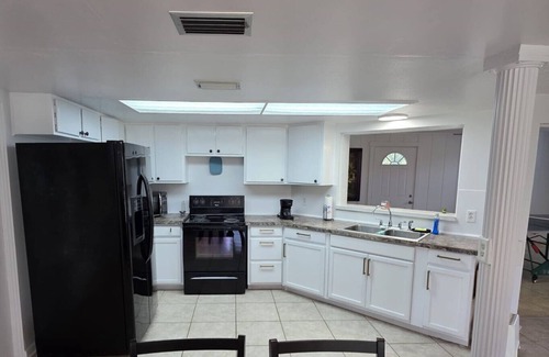 Dade City Casa | Cozy Countryside Retreat — 3 bedroom home with WiFi and AC in Dade City Florida
