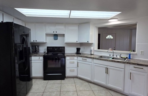Dade City Casa | Cozy Countryside Retreat — 3 bedroom home with WiFi and AC in Dade City Florida