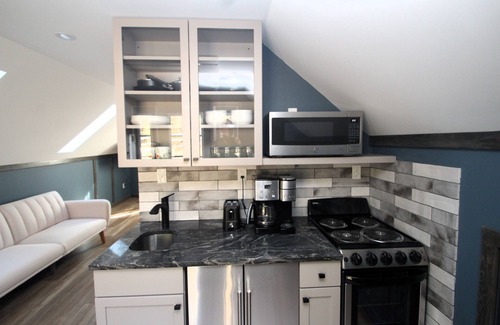 Rector Casa | Cozy Couple's Bungalow near Ligonier!