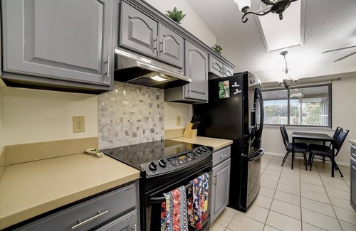 Universal City Casa | Cozy Couple's Olympia Spa & Resort