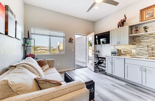 Apache Junction Apartamento | Cozy Couple's Retreat w/ Views in Apache Junction