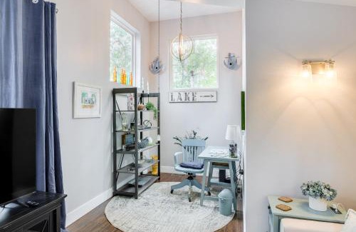 Smithville Casa | Cozy Couples Retreat with Hot Tub in Smithville!