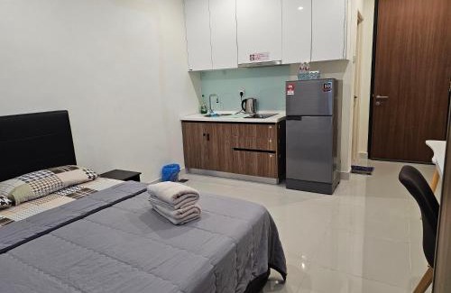 Batu Lintang Apartamento | Cozy Cove 1, Kozi Square near General Hospital