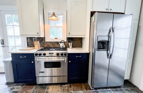 Roselawn Finance Casa | Cozy Craftsman | East Hyde Park
