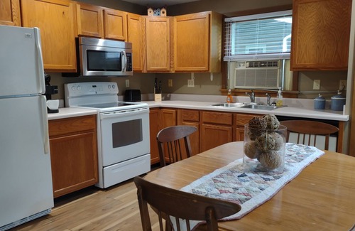 Maggie Valley Cabaña | Cozy Creek Cottages