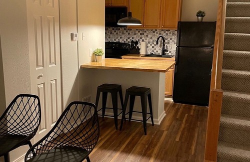Louisville Casa | Cozy Creekside Cottage, A Great Getaway