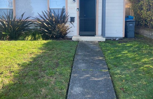 Eureka Casa | 🍃Cozy, cute, central Eureka; pets ok; sleeps 4-5