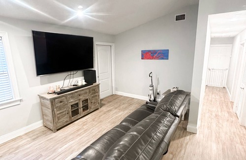 Vero Beach Casa | Cozy,Cute house in the city of Vero Beach 10 minutes or less from anything local