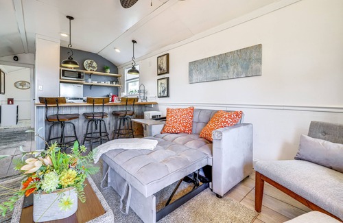 Decatur Cabina | Cozy Decatur Cabin w/ Views ~ 1 Mi to Riverfront!