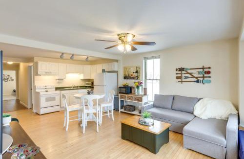Delafield Apartamento | Cozy Delafield Apartment - Walk to Lake!