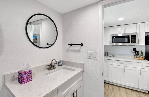 Delray Beach Cabaña | Cozy Delray Beach Cottage w/i 5 Min to the Beach – Perfect for a Couples Retreat