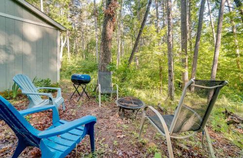Demorest Casa | Cozy Demorest Cottage Fire Pit and Porch