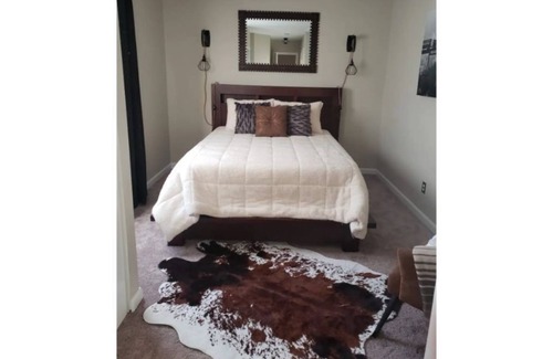 Green Valley Ranch Casa | Cozy Denver Colorado Bungalow