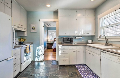 Washington Park West Casa | Cozy Denver Home w/ Full Kitchen: 4 Mi to Downtown