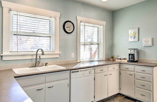 Washington Park West Casa | Cozy Denver Home w/ Full Kitchen: 4 Mi to Downtown