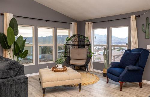 Sunridge Estates Casa | Cozy Desert home, Stunning Views, Peaceful Vibes Near Laughlin