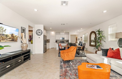 Skyborne Casa | Cozy Desert View...pet friendly!!