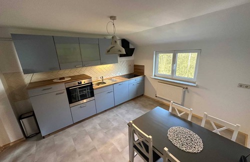 Neustadt bei Coburg Condominio | Cozy DG vacation apartment with balcony for 1 - 5 persons