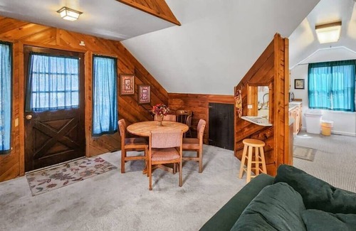 Summit Cove Condominio | Cozy Dillon Mountain Apartment: Deck and Fire Pit