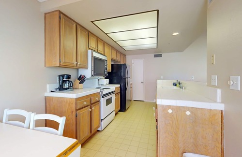 Palm Desert Condominio | ¡NUEVO LISTADO! Acogedor condominio con piscina compartida y jacuzzi cerca de campos de golf, parque nacional
