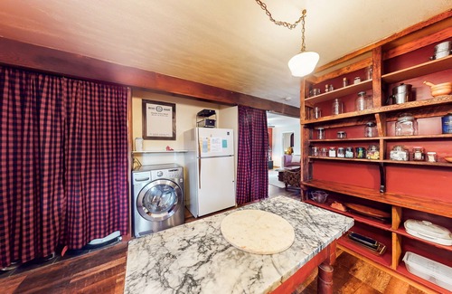 Joseph Casa | Cozy, dog-friendly home with fireplace, near Wallowa Lake State Park & tram
