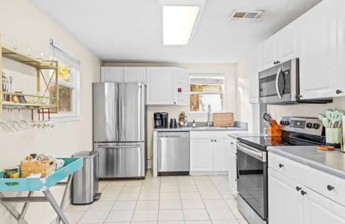 Niceville Casa | Cozy dog-friendly stay near white sandy beaches!