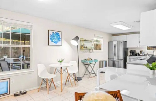 Niceville Casa | Cozy dog-friendly stay near white sandy beaches!
