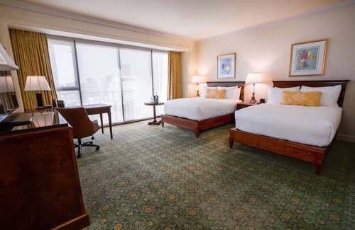 Gaslamp Quarter Hotel | Cozy Double Beds at Westgate, 2 Family Ready Rooms, Rooftop Pool