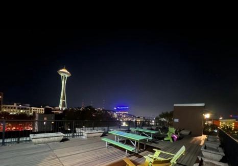 Belltown Apartamento | Cozy Downtown Condo Retreat with Space Needle View