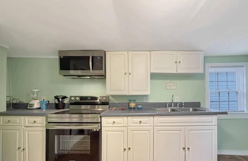 Edenton Casa | Cozy Downtown Edenton-Walk to Shops & Waterfront!