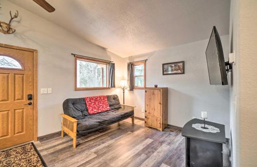 Soldotna Casa | Cozy Downtown Soldotna Cabin Dogs Welcome!