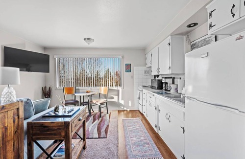Cliff - Cannon Apartamento | Cozy Downtown Studio- Arena, Podium, GU