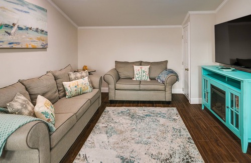 Woburn Apartamento | Cozy Downtown Woburn Rental w/ Walkable Location!