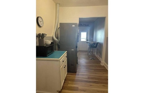 Enid Casa | Cozy Duplex 225