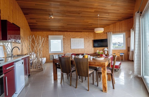 Le Conquet Casa | Acogedor dúplex con sala de estar y piscina con vista al mar