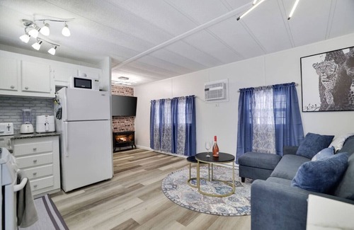 Gouldsboro Cabina | Cozy Eagle Lake 2BR Pocono Cabin Near Attractions