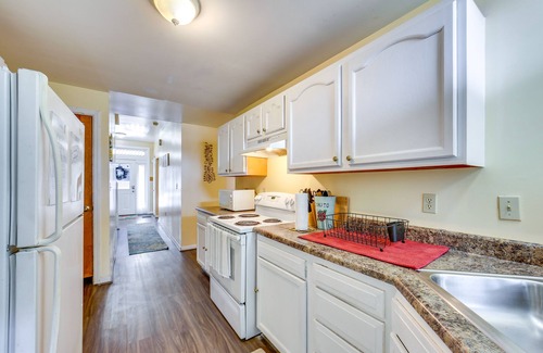 East Pittsburgh Casa | Cozy East Pittsburgh Home - 7 Mi to Frick Park!