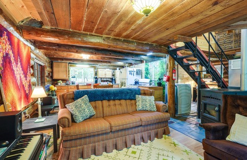Elizabethtown Cabina | Cozy Elizabethtown Cabin w/ Fire Pit!